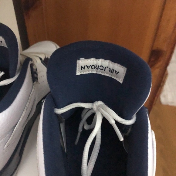 Jordan 4 Columbia Legend Blue Size 11 - Picture 4 of 6